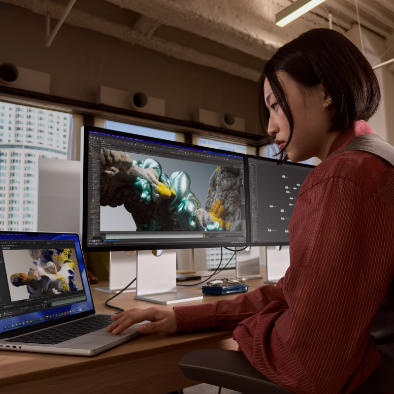 Apple MacBook Pro 16" (M5 Pro 18C CPU, 20C GPU, 2026) 24 ГБ, 1 ТБ SSD, серебристый